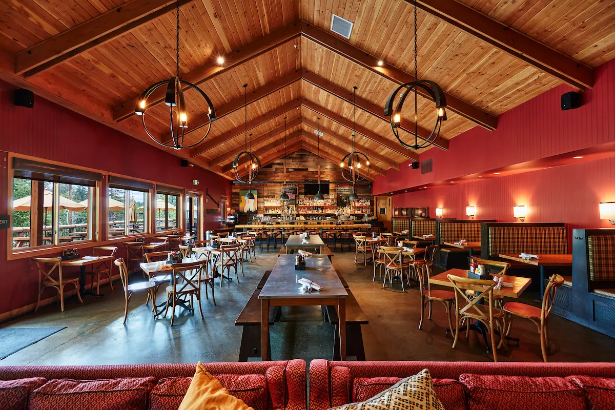 Local Eats & Dining Near Yosemite: Where to Book, What to Order